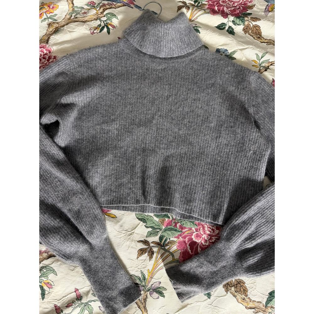 Reformation Gray Turtleneck Ribbed Cropped Sweater - Picture 3 of 7